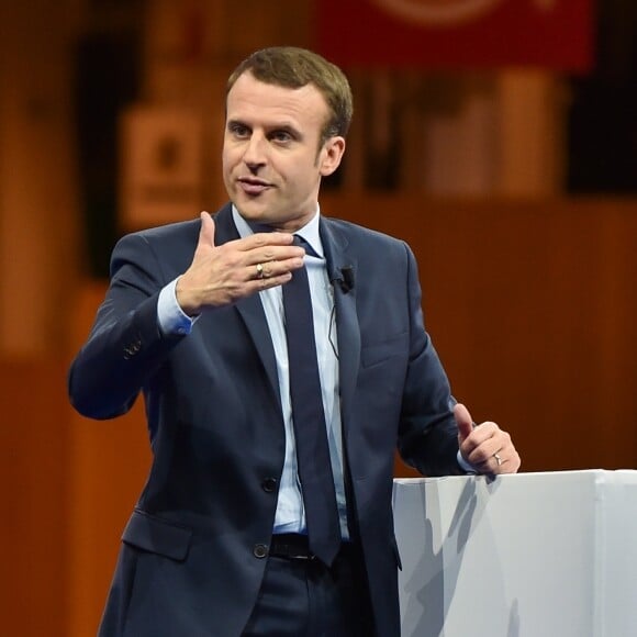 Premier meeting de campagne à l'élection présidentielle d'Emmanuel Macron et de son mouvement "En Marche !" au Parc des Expositions de la porte de Versailles à Paris. Le 10 décembre 2016 © Lionel Urman / Bestimage