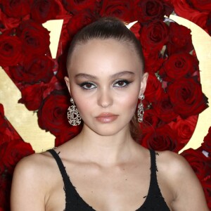 Lily-Rose Depp - 2e édition des WWD Honors par Women's Wear Daily à l'hôtel Pierre. New York, le 24 octobre 2017.