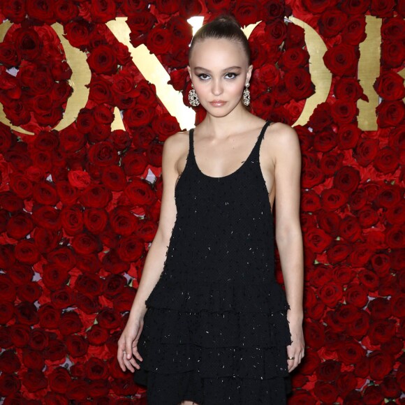 Lily-Rose Depp - 2e édition des WWD Honors par Women's Wear Daily à l'hôtel Pierre. New York, le 24 octobre 2017.