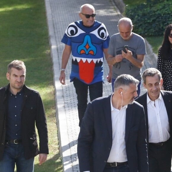 Nicolas Sarkozy, sa femme Carla Bruni et leur fille Giulia arrivent au musée de l'Acropole à Athènes. Le 24 octobre 2017  Nicolas Sarkozy and wife Carla Bruni get a warm welcome as they visit the Akropolis Museum with their daughter Giulia during their visit to Greece.24/10/2017 - Athènes