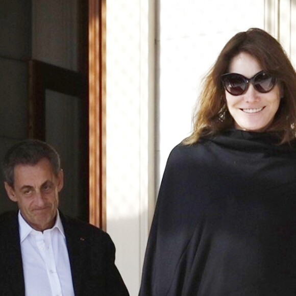 Nicolas Sarkozy, sa femme Carla Bruni et leur fille Giulia arrivent au musée de l'Acropole à Athènes. Le 24 octobre 2017  Nicolas Sarkozy and wife Carla Bruni get a warm welcome as they visit the Akropolis Museum with their daughter Giulia during their visit to Greece.24/10/2017 - Athènes