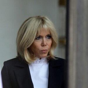 Brigitte Macron (Trogneux ) accueille Nadia Al Chami, la femme de Michel Aoun, au palais de l'Elysée à Paris le 25 septembre 2017. © Dominique Jacovides / Bestimage