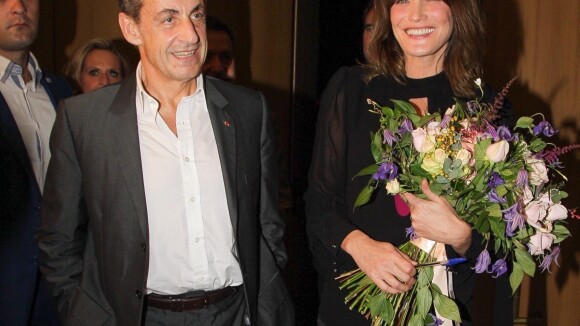 Nicolas Sarkozy complice avec sa petite Giulia, Carla sous le charme