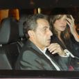 Carla Bruni-Sarkozy quitte son hôtel pour arriver à son concert "French Touch" au théâtre Pallas avec son mari Nicolas Sarkozy à Athènes, Grèce, le 23 octobre 2017. © Aristidis Vafeiadakis