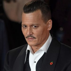 Johnny Depp à la première de "Murder On The Orient Express" au Royal Albert Hall à Londres, le 2 novembre 2017.