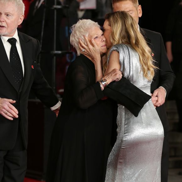 Judi Dench, Derek Jacobi, Michelle Pfeiffer à la première de "Murder On The Orient Express" au Royal Albert Hall à Londres, le 2 novembre 2017.