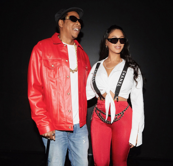 JAY-Z et Beyoncé déguisés en The Notorious B.I.G et Lil' Kim pour Halloween. Novembre 2017.