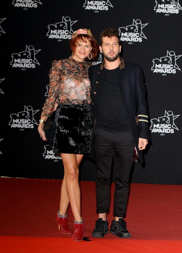 Claudio Capéo et sa compagne - 19ème édition des NRJ Music Awards à Cannes le 4 novembre 2017. © Dominique Jacovides/Bestimage