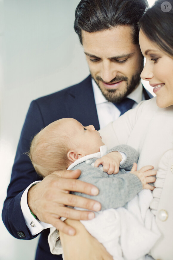 Le prince Gabriel de Suède, né le 31 août 2017, photographié avec ses parents le prince Carl Philip et la princesse Sofia de Suède en septembre 2017 par Erika Gerdemark. © Erika Gerdemark / Kungahuset.se