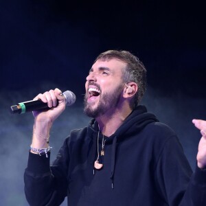 Exclusif - Christophe Willem lors du concert privé MFM Radio Live présenté par Bernard Montiel sous le chapiteau du Cirque Medrano à Lyon le 9 novembre 2017.