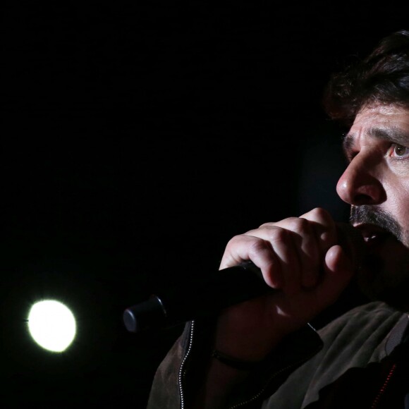 Exclusif - Patrick Fiori lors du concert privé MFM Radio Live présenté par Bernard Montiel sous le chapiteau du Cirque Medrano à Lyon le 9 novembre 2017.