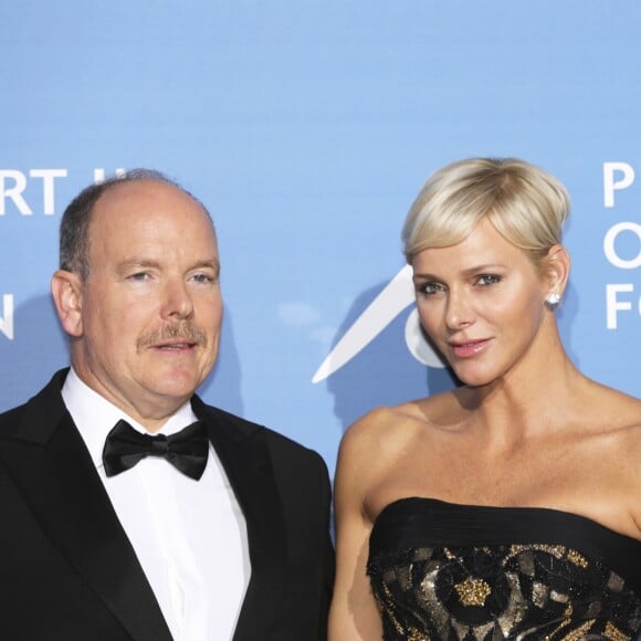 Le prince Albert II de Monaco et la princesse Charlene au 1er "Gala pour l'Océan de Monte-Carlo" sur les terrasses de l'Opéra à Monaco, le 28 septembre 2017. © Claudia Albuquerque/Bestimage