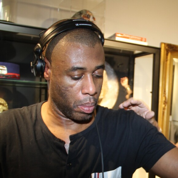 Exclusif - Morvilous, JoeyStarr (Joey Starr) - Deuxième anniversaire de la bijouterie Mad Lords à Paris, France, le 16 novembre 2017. Les fashionistas et amoureux du concept store de bijoux et accessoires Mad Lords avaient tous répondu présents à l'invitation de S. et C. Muller. © Philippe Baldini/Bestimage