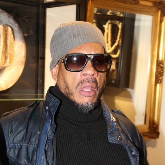 Exclusif - JoeyStarr (Joey Starr) - Deuxième anniversaire de la bijouterie Mad Lords à Paris, France, le 16 novembre 2017. Les fashionistas et amoureux du concept store de bijoux et accessoires Mad Lords avaient tous répondu présents à l'invitation de S. et C. Muller. © Philippe Baldini/Bestimage