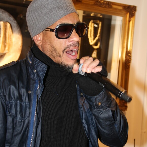 Exclusif - JoeyStarr (Joey Starr) - Deuxième anniversaire de la bijouterie Mad Lords à Paris, France, le 16 novembre 2017. Les fashionistas et amoureux du concept store de bijoux et accessoires Mad Lords avaient tous répondu présents à l'invitation de S. et C. Muller. © Philippe Baldini/Bestimage