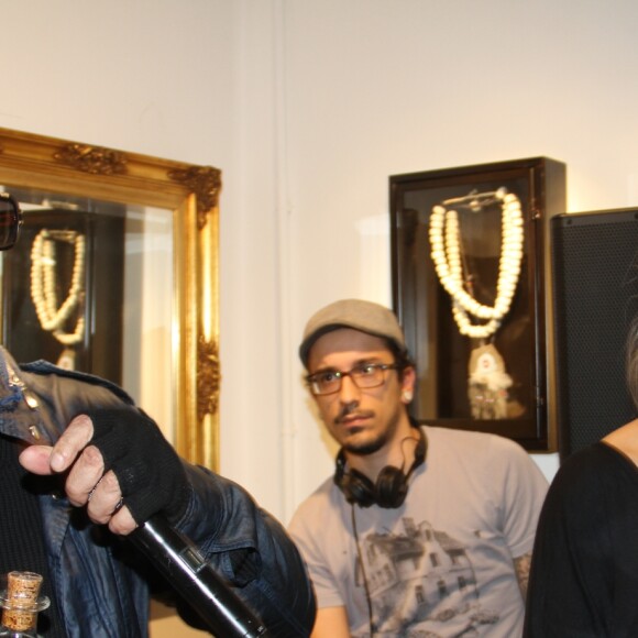 Exclusif - JoeyStarr (Joey Starr) et DJ Mademoiselle Vegas - Deuxième anniversaire de la bijouterie Mad Lords à Paris, France, le 16 novembre 2017. Les fashionistas et amoureux du concept store de bijoux et accessoires Mad Lords avaient tous répondu présents à l'invitation de S. et C. Muller. © Philippe Baldini/Bestimage