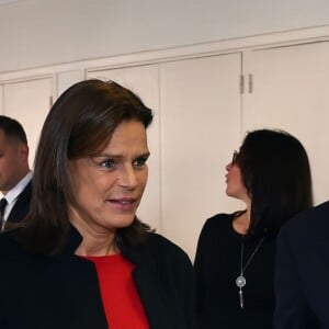 La princesse Stéphanie de Monaco, avec sa fille Camille Gottlieb, a remis le 18 novembre 2017 des colis gourmands pour les fêtes de fin d'année aux aînés de la principauté, au Foyer Rainier-III. © Bruno Bebert/Bestimage