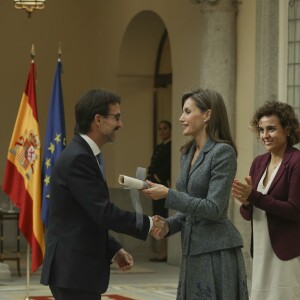 La reine Letizia d'Espagne lors de la remise des Prix Reine Letizia du handicap 2016 et 2017 le 21 novembre 2017 au palais du Pardo à Madrid.