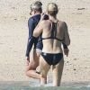 Charlize Theron profite d'une belle journée ensoleillée avec ses enfants Jackson et August Theron ainsi que sa mère Gerda pour Thanksgiving à Cabo San Lucas au Mexique, le 23 novembre 2017