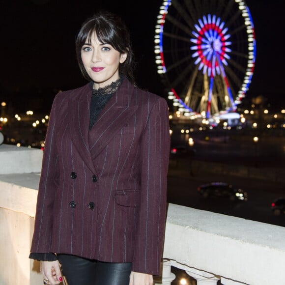 Nolwenn Leroy - Lancement des illuminations de Noël du Faubourg Saint-Honoré à Paris le 16 novembre 2017. © Pierre Perusseau/Bestimage