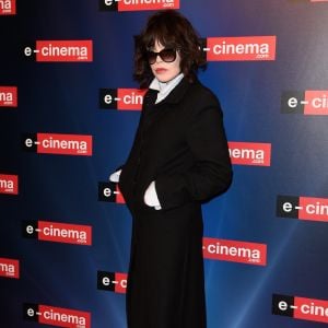 Isabelle Adjani à la soirée de lancement de "e-cinema.com". C'est une plateforme de cinéma dont l'ambition est de mettre en valeur la variété et la richesse de l'offre cinématographique en proposant un contenu entièrement inédit. Issy-les-Moulineaux, le 30 novembre 2017. © Guirec Coadic/Bestimage