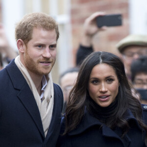 Meghan Markle avec le prince Harry à Nottingham le 1er décembre 2017, leur première mission royale ensemble après l'annonce de leurs fiançailles.