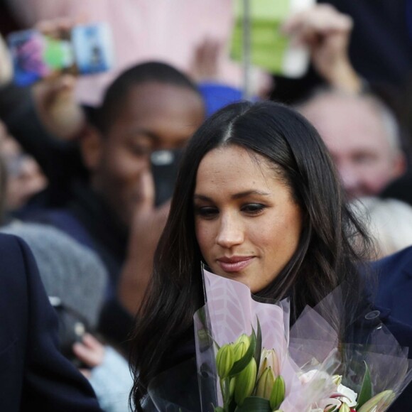 Meghan Markle avec le prince Harry à Nottingham le 1er décembre 2017, leur première mission royale ensemble après l'annonce de leurs fiançailles.