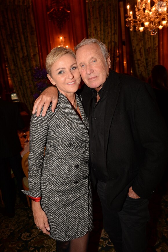 Exclusif - Yves Rénier et sa femme Karin - Dîner de Gala organisé dans les Salons de l'hôtel Le Bristol Paris en présence de la direction des hôtels de l'île de Saint-Barthélemy, le 1er décembre 2017. Saint Barthélemy accueille chaque année le Saint Barth Gourmet Festival. Cette année, au vue des circonstances exceptionnelles qui ont touchés l'île, les chefs Emmaneul Renaut, Christian Le Squer et Eric Frechon se sont réunis pour signer un dîner caritatif exceptionnel à 6 mains et 9 étoiles. © Rachid Bellak/Bestimage