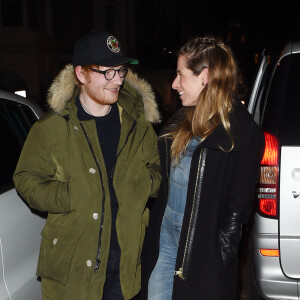 Ed Sheeran et sa compagne Cherry Seaborn sont allés dîner dans une pizzeria dans le quartier du Mayfair à Londres le 3 mars 2017.