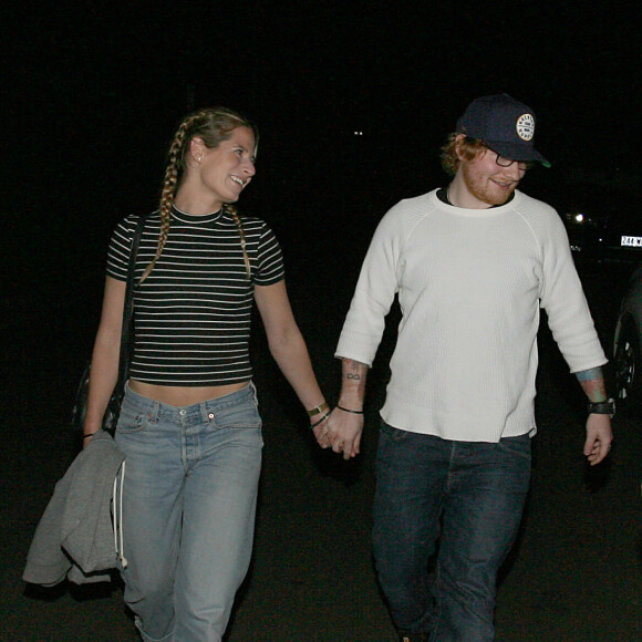 Exclusif - Ed Sheeran et sa petite amie Cherry Seaborn vont diner au nord de Sydney lors de leurs vacances en Australie le 29 mai 2016