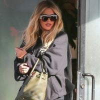 Khloé Kardashian, enceinte, continue scrupuleusement de camoufler ses formes...