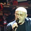 Semi Exclusif - Phil Collins en concert au Lanxess Arena à Cologne après sa chute le 11 juin 2017.