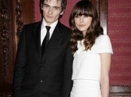 Entre les splendides Keira Knightley et Emily Blunt... Rupert Friend ne sait plus où donner de la tête !
