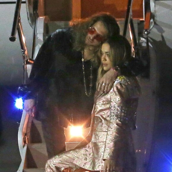 Rita Ora et Andrew Watt à Miami, le 5 décembre 2017. © CPA/Bestimage