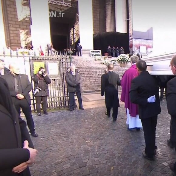 La dépouille de Johnny Hallyday lors des obsèques de la star à l'église de la Madeleine à Paris, le 9 décembre 2017.