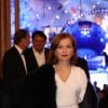 Isabelle Huppert lors du dîner surréaliste "The Art of the Game, the Game of Art" au casino de Monte-Carlo le 9 décembre 2017. © Jean-Charles Vinaj / Pool Restreint Monaco / Bestimage