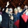 Emmanuel Macron avec sa femme Brigitte Macron et sa petite-fille Emma - Le président-élu, Emmanuel Macron, prononce son discours devant la pyramide au musée du Louvre à Paris, après sa victoire lors du deuxième tour de l'élection présidentielle le 7 mai 2017.