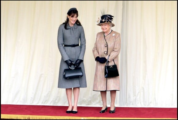 Carla Bruni-Sarkozy et Elizabeth II au château de Windsor, le 26 mars 2008.