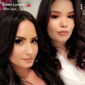 Demi Lovato fait un selfie avec sa soeur Madison De La Garza, qui fête ses 16 ans, le 18 décembre 2017