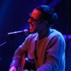 Exclusif - Chris Cornell lors d'un concert d'Anna Vissi à Athènes le 8 avril 2017. Deux semaines après sa mort le 18 mai 2017 à Détroit, le rapport d'analyses toxicologiques a révélé que le rockeur de Soundgarden et Audioslave avait plusieurs substances médicamenteuses dans l'organisme.