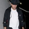 Exclusif - Ryan Phillippe est allé diner au restaurant Craig, une attelle au pied droit, West Hollywood, le 10 août 2017