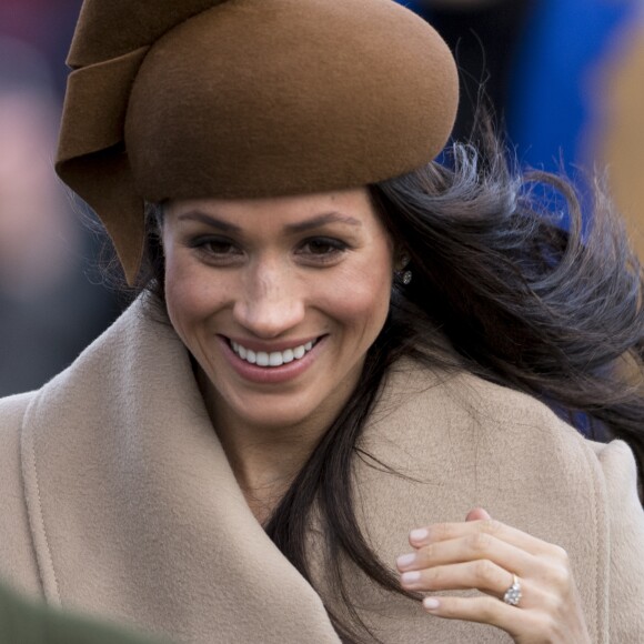 Meghan Markle avec son fiancé le prince Harry et la famille royale britannique à Sandringham le 25 décembre 2017 pour la messe de Noël.