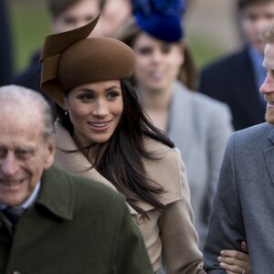 Meghan Markle avec son fiancé le prince Harry et la famille royale britannique à Sandringham le 25 décembre 2017 pour la messe de Noël.