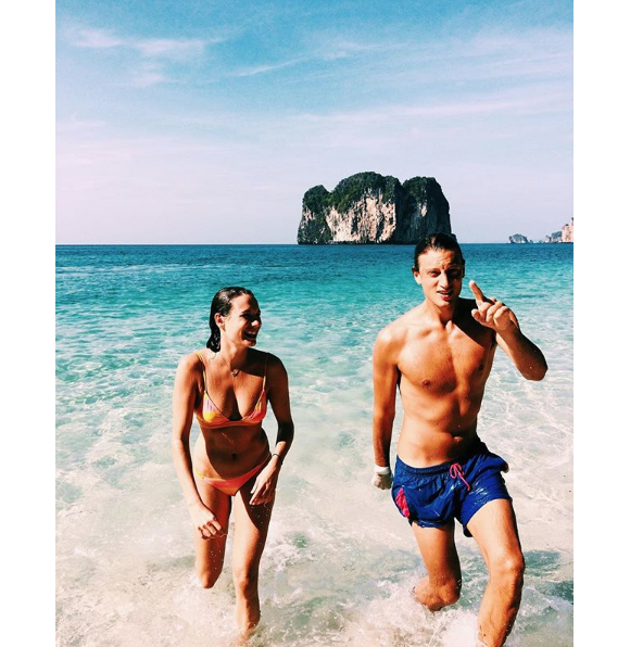 Arthur de Villepin et sa chérie Ana Girardot en Thaïlande (photo postée le 3 janvier 2018)