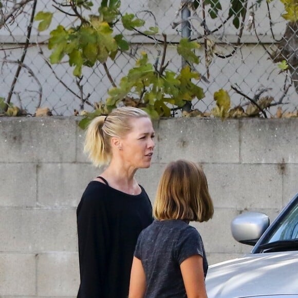 Jennie Garth et sa fille Fiona prennent un cours de fitness à Los Angeles, le 2 janvier 2018.