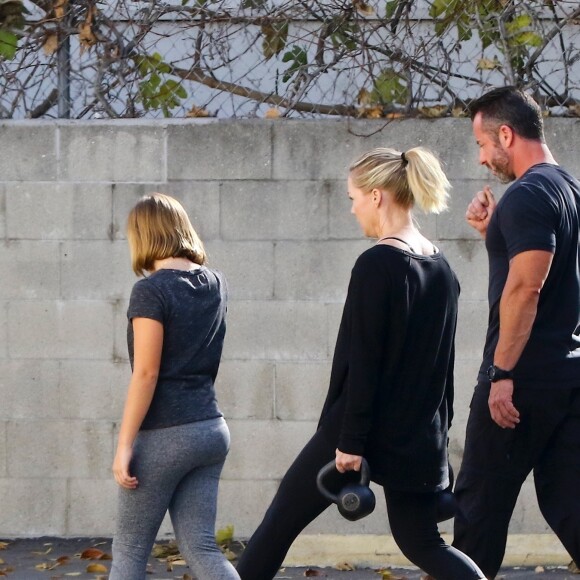 Jennie Garth et sa fille Fiona prennent un cours de fitness à Los Angeles, le 2 janvier 2018.