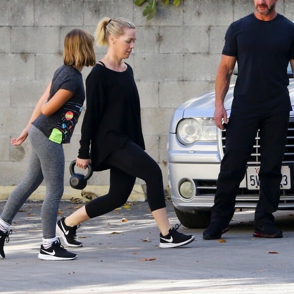 Jennie Garth et sa fille Fiona prennent un cours de fitness à Los Angeles, le 2 janvier 2018.