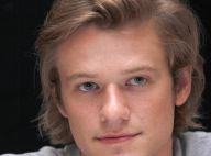 MacGyver: Qui est Lucas Till, le sexy remplaçant de Richard Dean Anderson ?