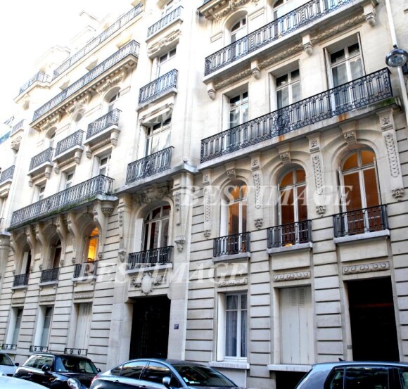 Photos de l'immeuble parisien où réside la star de Bollywood Mallika Sherawat, rue de la Faisanderie à Paris 16ème.