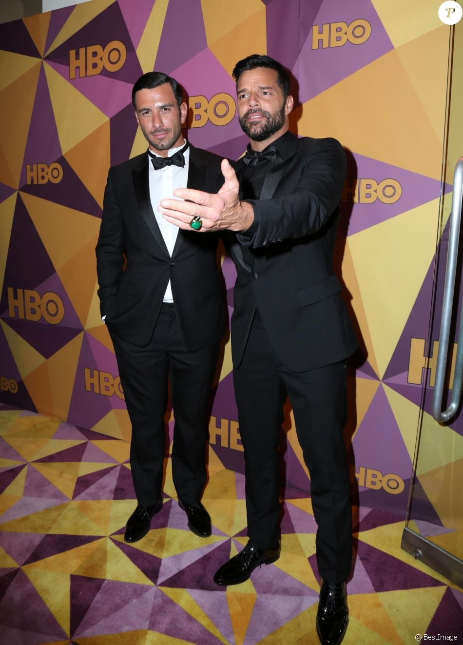 Ricky Martin et son compagnon Jwan Yosef au photocall de la soirée HBO&#039;s official Golden Globe after party au restaurant Circa 55 de l&#039;hôtel Hilton à Beverly Hills le 7 janvier 2018.